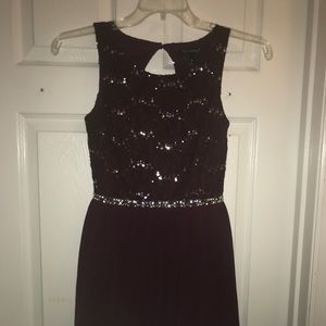 Maroon special occasion short dress